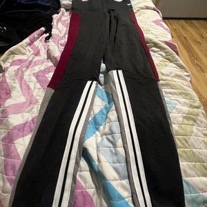 Yoga leggings from Pink